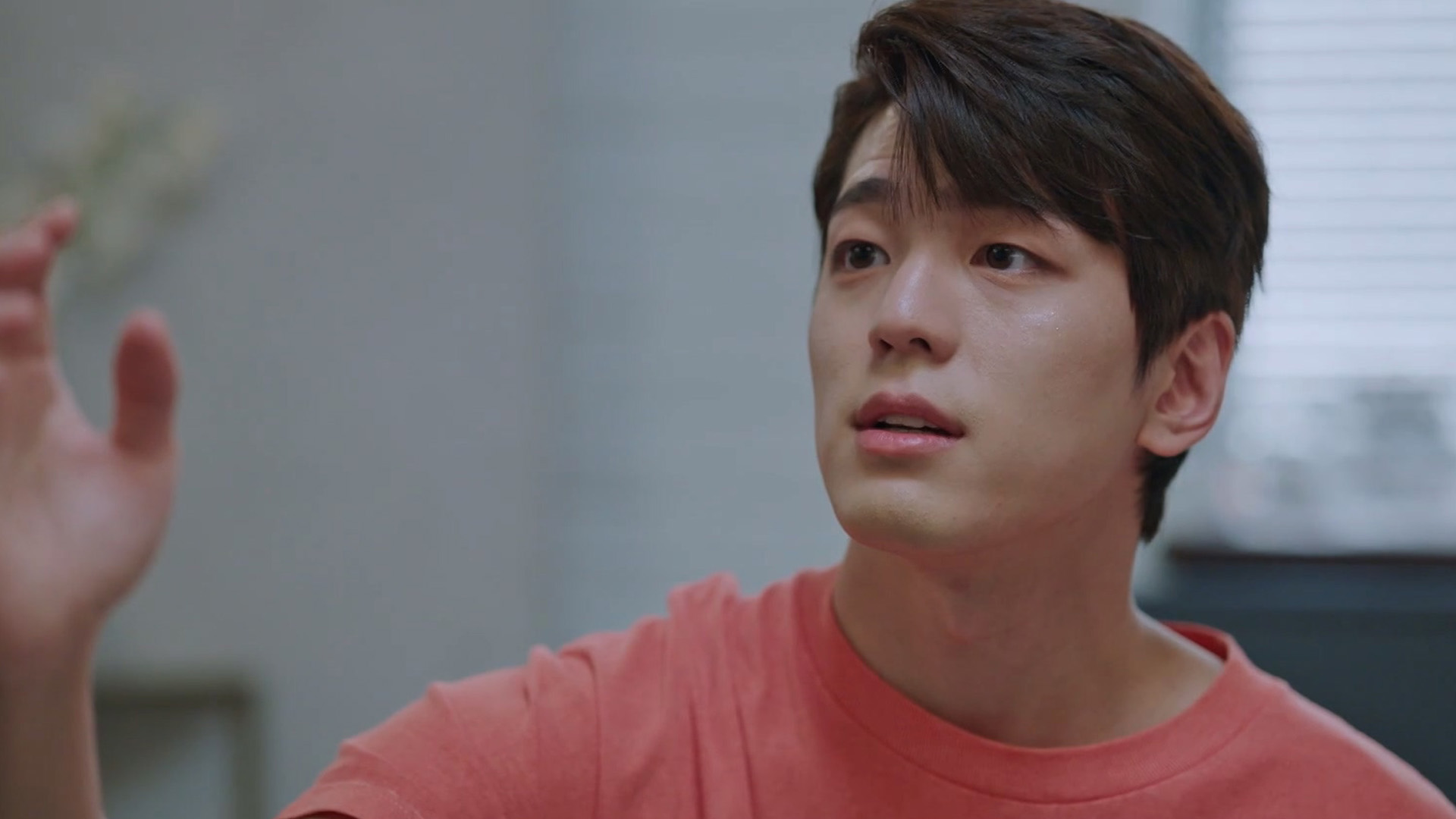 1. 성스러운 아이돌 1화
