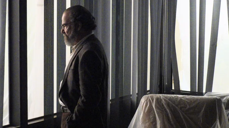 쓰러진 양철 인간