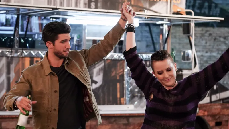 돌아서서 낯선 이를 마주 하라